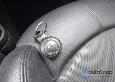 2016 Mini Countryman Cooper S z USA, uszkodzony, nr VIN WMWZC3C5XGWP53501